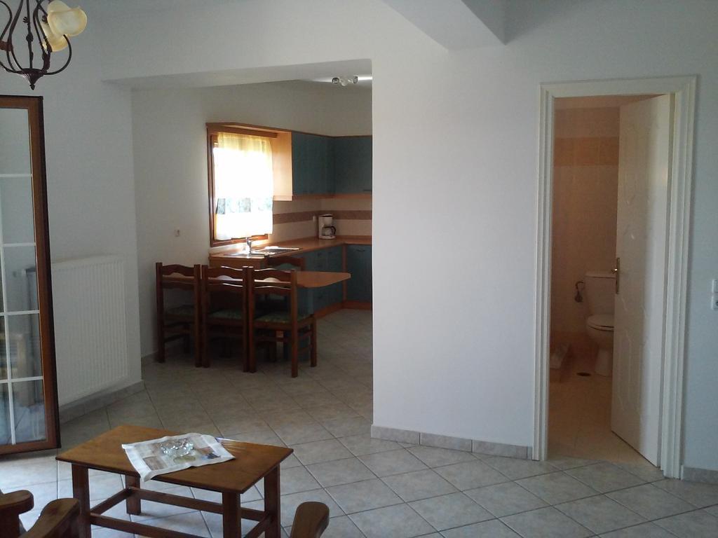 Cerigo House Apartment Kondoliánika Екстериор снимка